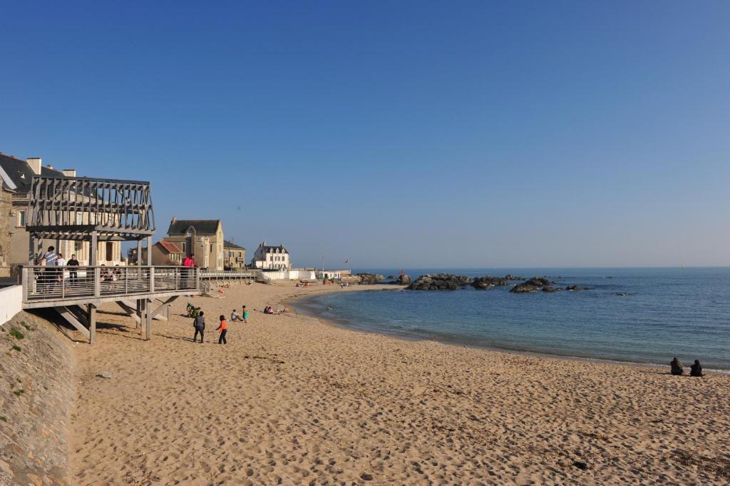 Hotel Les Vikings Le Croisic Bagian luar foto