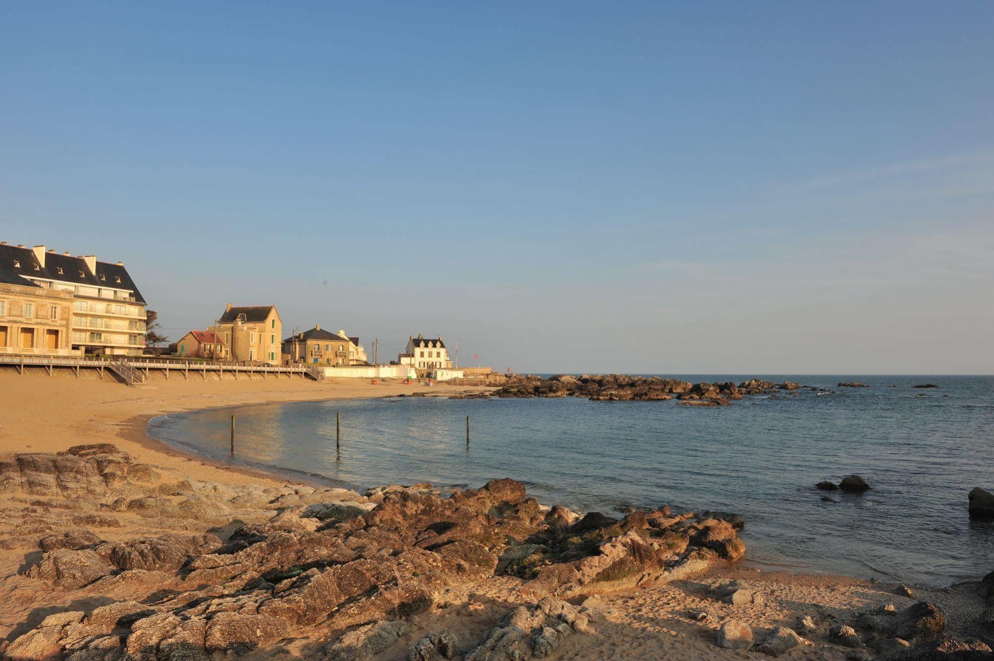 Hotel Les Vikings Le Croisic Bagian luar foto